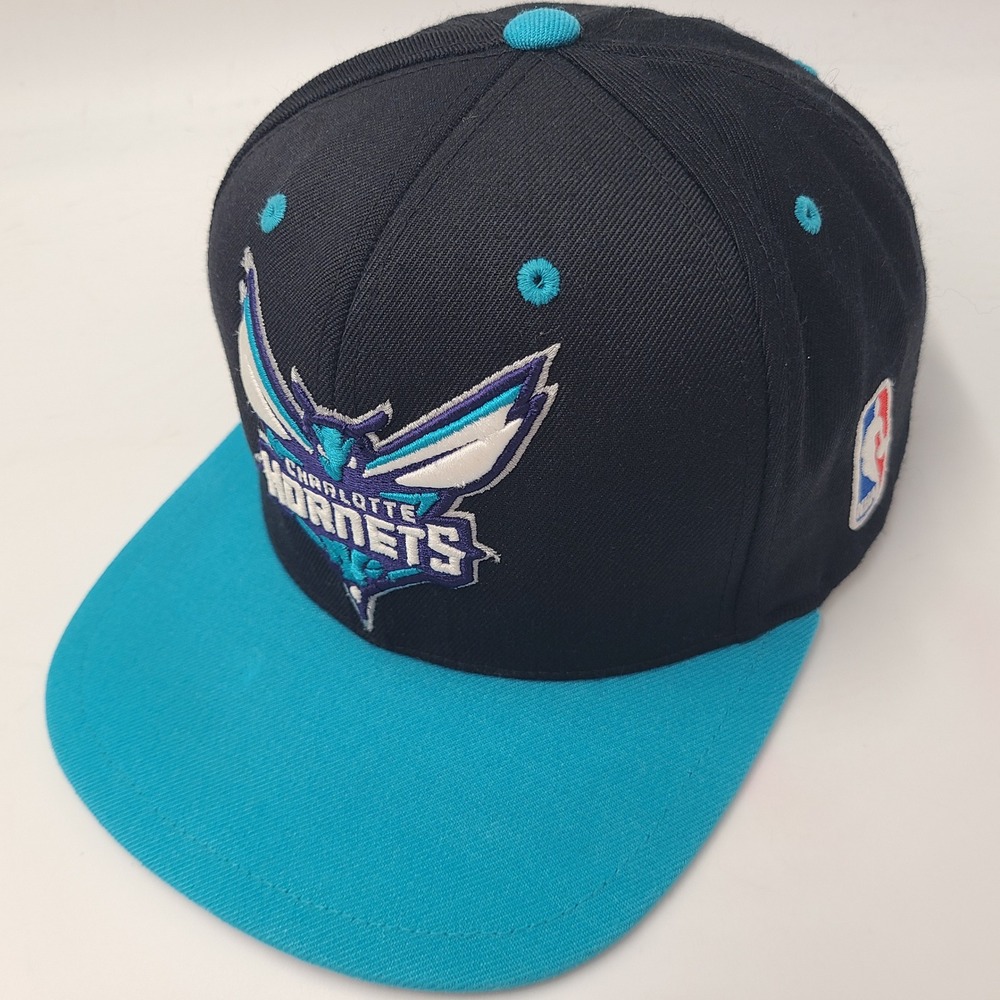 Charlotte Hornets Hat Snapback Mitchell & Ness Black Blue NBA Wool Blend Men